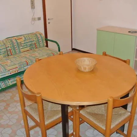 Condominio Ivelca Apartamento *