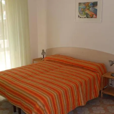 아파트 Condominio Ivelca